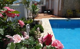 Hostal Residencial La Paloma II